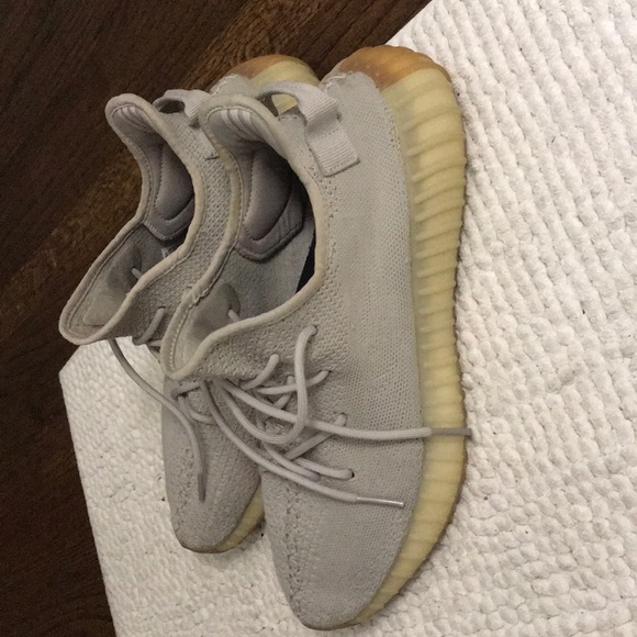 Yezzys main image 5